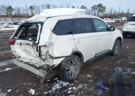 2017 Mitsubishi Outlander Es z USA, uszkodzony, nr VIN JA4AD2A36HZ021692